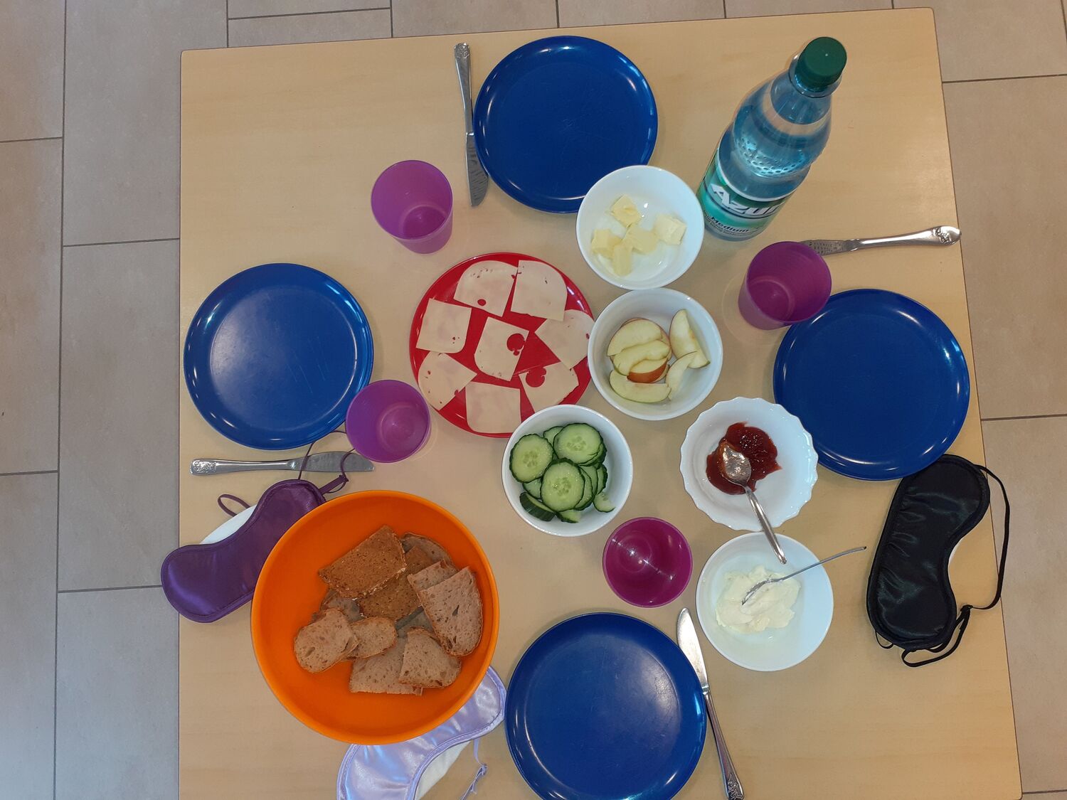 Frühstückstisch für das blinde Frühstück